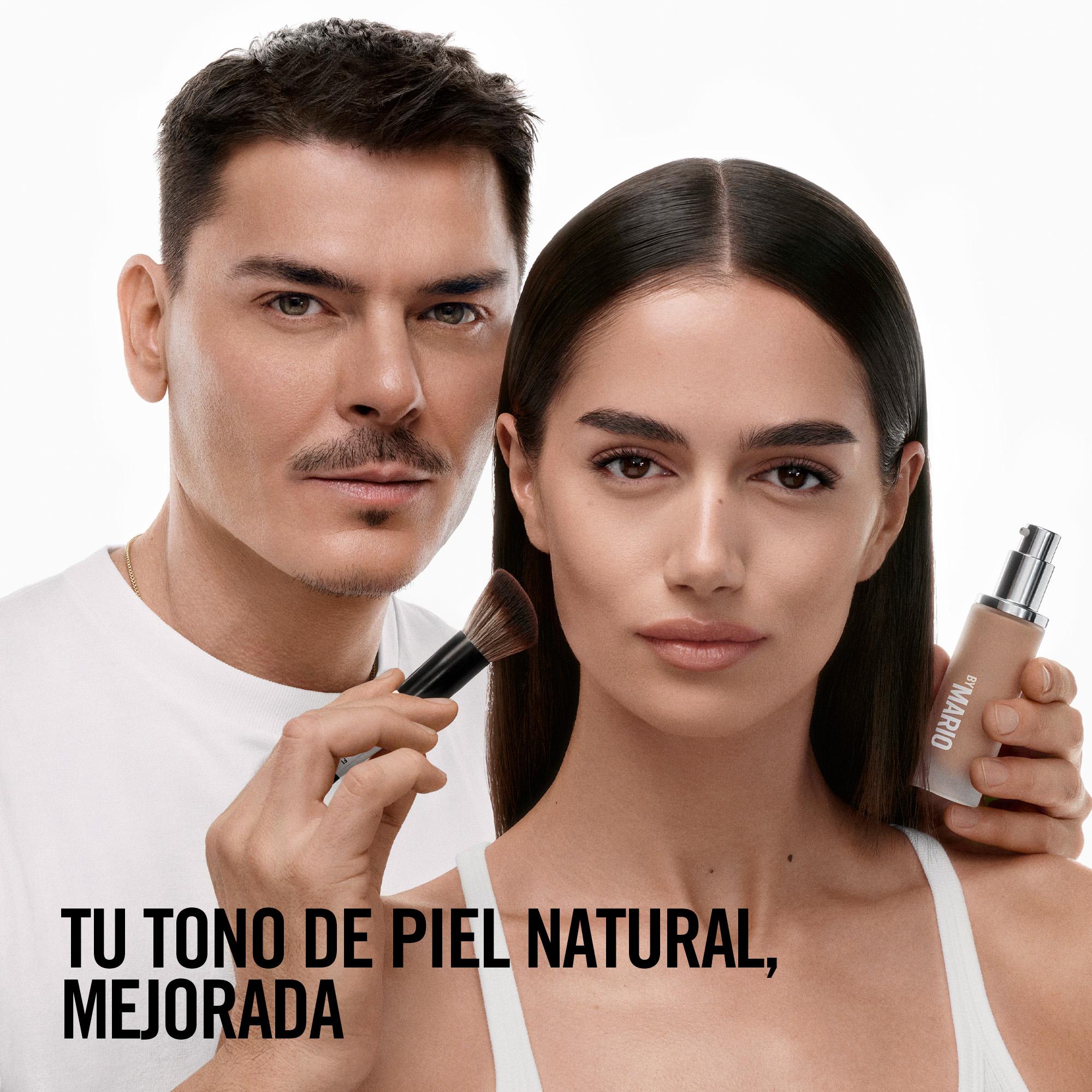 SURREALSKIN&reg; NATURAL FINISH FOUNDATION (BASE DE LARGA DURACI&Oacute;N CON ACABADO NATURAL)
